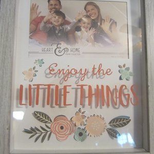 Wall Art with 4 x6 photo opening